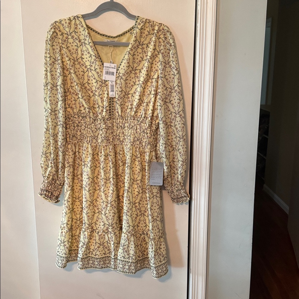 NWT Max Studio XL Women’s Yellow Floral Long Sleeve Ruffle Smocked Waist Dress